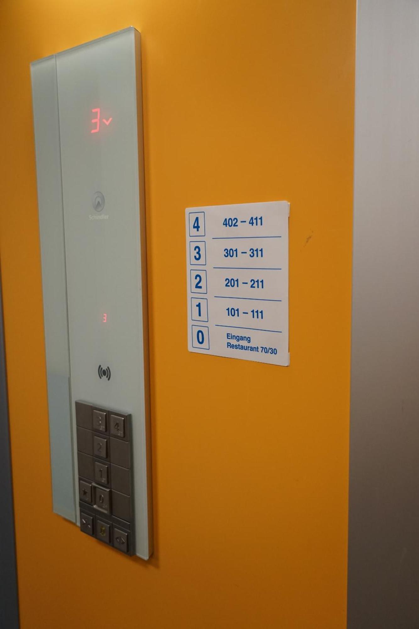 Perron 10 Centra Hotel فينترتور الغرفة الصورة